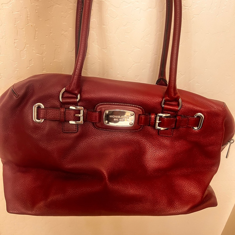 Authentic Overnight Michael Kors Bags